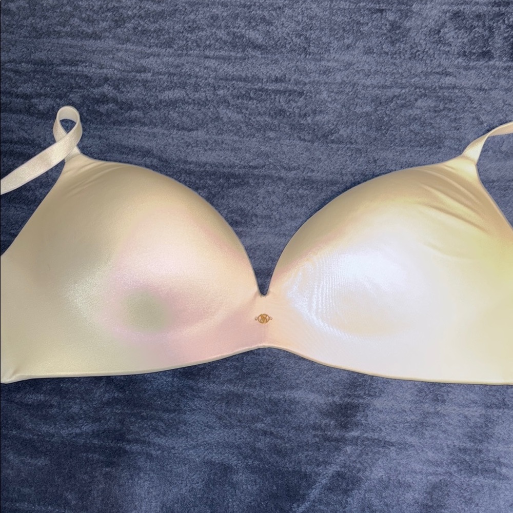 Seamless Nude Bra
